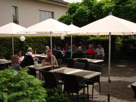Hotel Ristorante Schloessli Meggen Exteriör bild